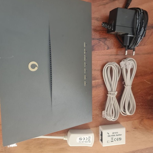 Vodafone H300N modem router with cables