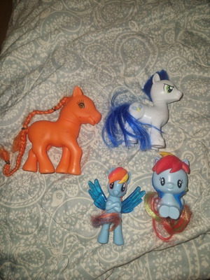 My Little Pony figures, pack