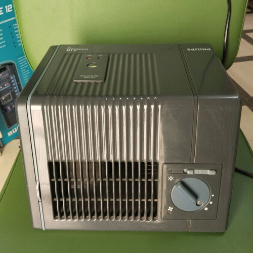 Philips HR4381/55W air purifier ionizer like new