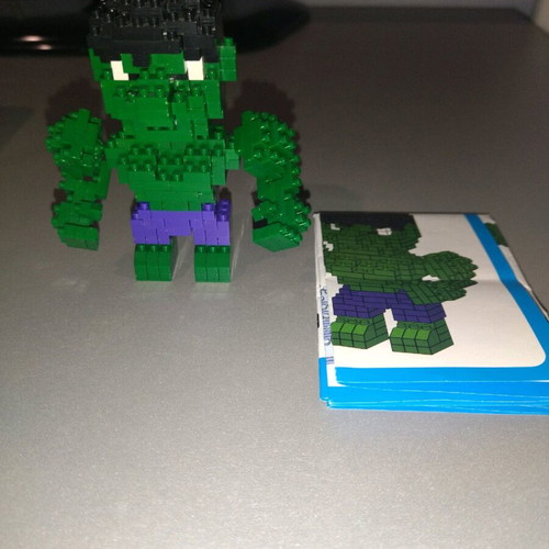 Hulk figure made of blocks like new with instructions