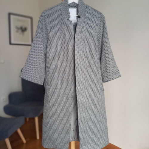 Selected coat used, grey, size M with 3/4 sleeves without buttons