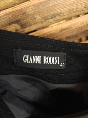 Gianni Rodini A-line skirt midi size 42 like new, black