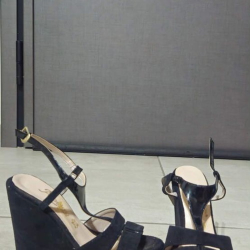 Platform sandals like new, size 35, blue