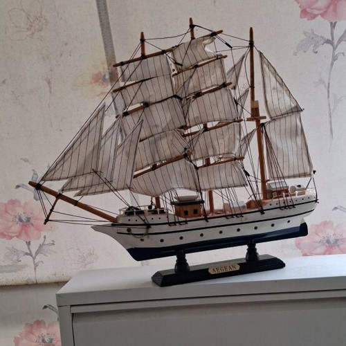 Handmade wooden ship like new, size 47x40