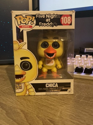 Funko Pop Chica Five Nights at Freddys used