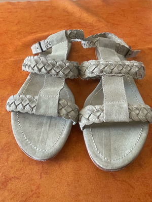 Branded women's sandal size 39 new