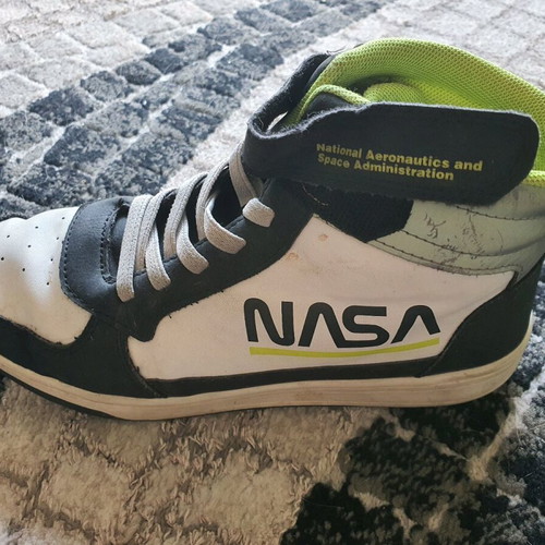 H&M Kids Hi-tops Size 36 Sneakers Used