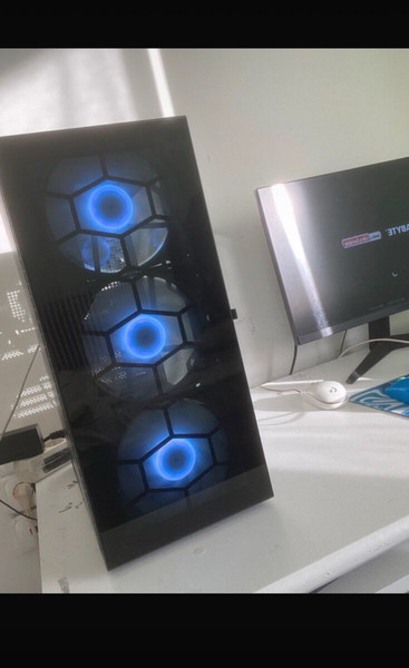 Vengeance Hero-V5 Gaming Desktop PC (Ryzen 5-4500/16GB /GeForce RTX 3050 me windows 11