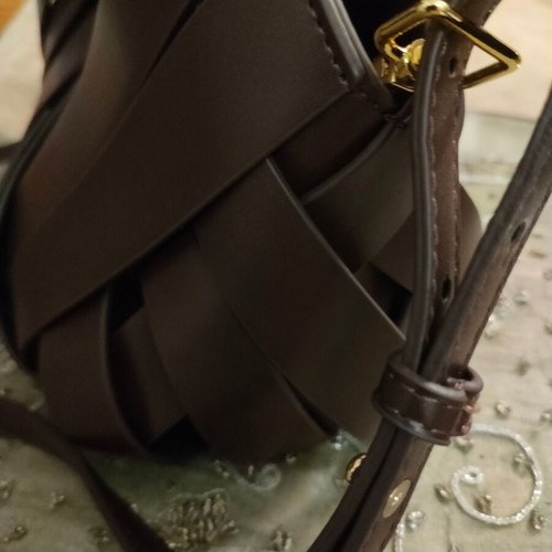 Silia D Handbag like new, brown