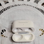 Riversong wireless earbuds case used