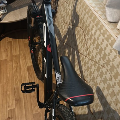 Superior mountain bike like new, 29 inch, disc brakes, foldable