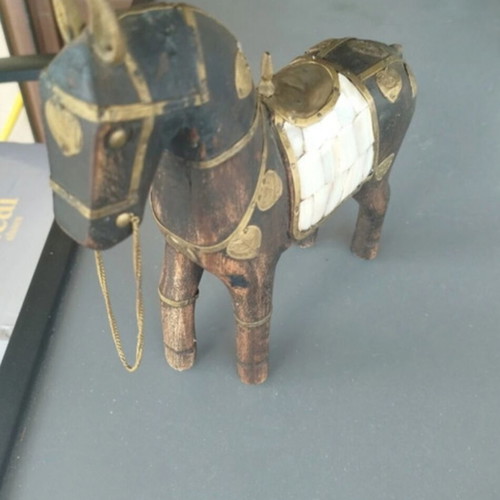 Traditional Indian Wooden Decorative Horse like new, 25cm height