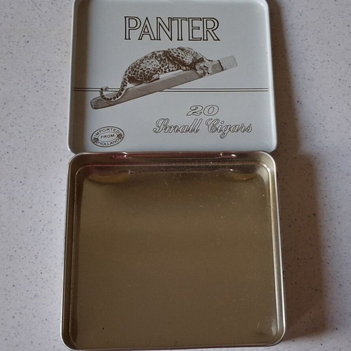 Panter metal box for 20 small cigars, vintage collectible