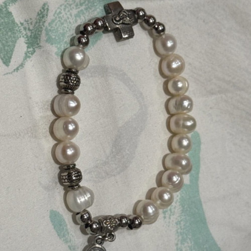 Rosary bracelet with perles, like new, vintage style