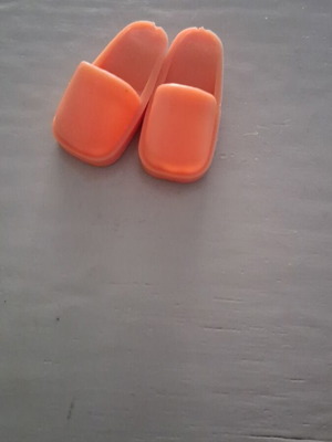 Bibibo peach clogs like new