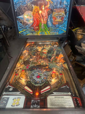 Flash Williams 1979 пинбол употребяван, проектиран от Steve Ritchie