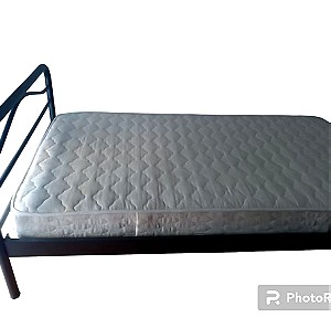 Ημίδιπλο κρεβάτι με στρώμα