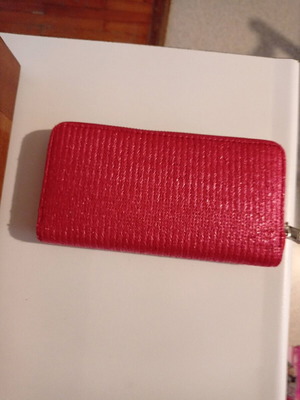 Clutch wallet like new with pineapple embroidery and woven straw pink-fuchsia