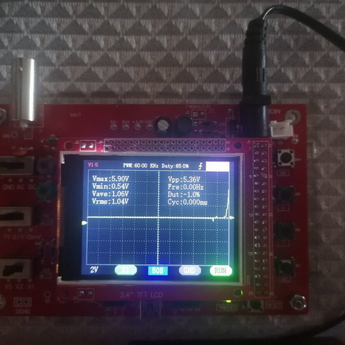 DSO138 digital oscilloscope with 2.4" TFT screen, power supply and probes