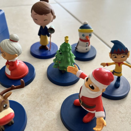 StoryLand Lidl speaker with 6 collectible figures