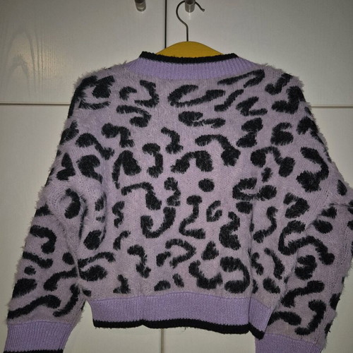 Leopard sweater like new, size S, black and purple