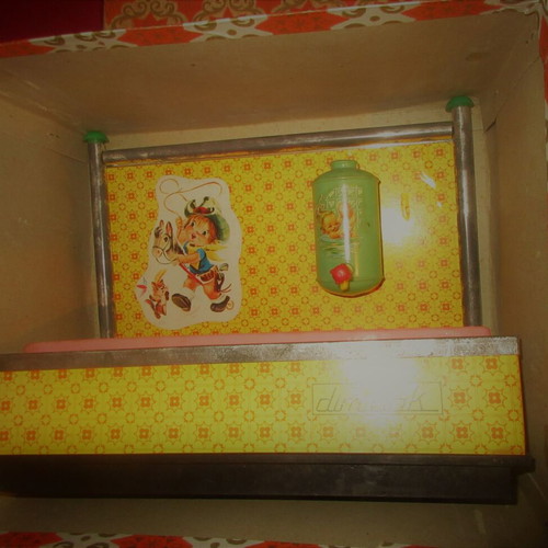Dim Dak Rare Tin Children's Bath Toy like new from the 50s