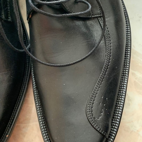 Men's leather stitched shoes new, size 42, black