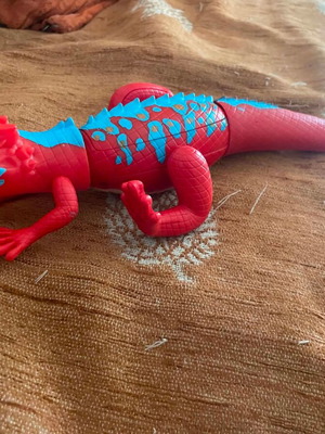 Robo Alive Lurking Lizard ρομπότ παιχνίδι
