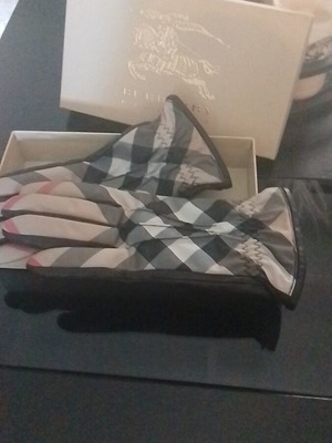 Δερμάτινα γάντια Burberry καινούργια, μαύρα και ασημί
