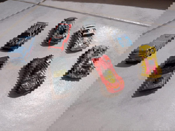 Hot wheels αυτοκινητάκια