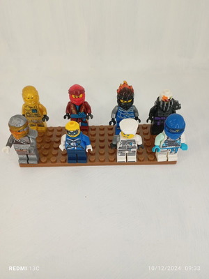 Φιγούρες ninjago και minecraft σετ 3 σαν καινούργιο με οπλισμό