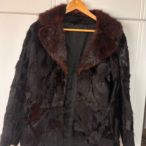 Fur used in black and brown with long hair