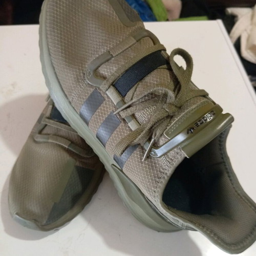 Adidas Originals U Path Run EE4466 athletic shoes like new, size 44.5 khaki