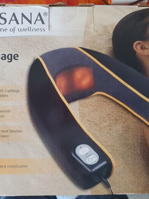 Neck And Shoulder Massage Device Petalo MNV like new