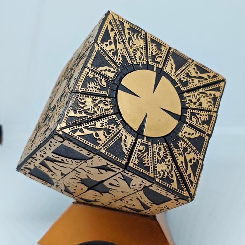Hellraiser Lament Configuration decorative cube like new