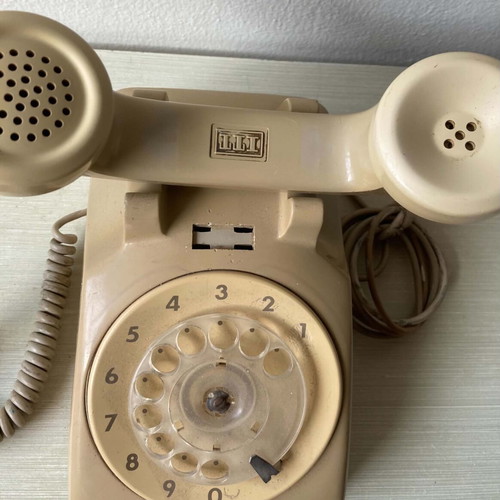 Vintage τηλέφωνο ITT ελληνικής κατασκευής 1977 μεταχειρισμένο