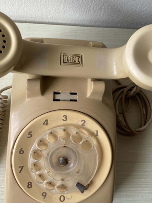 Vintage τηλέφωνο ITT ελληνικής κατασκευής 1977 μεταχειρισμένο