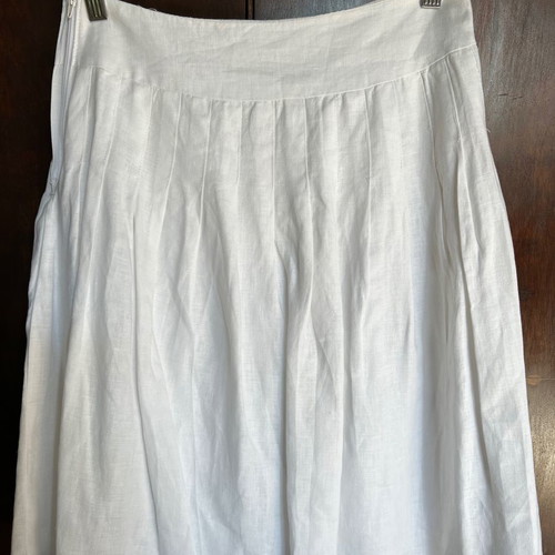 Atmosphere women's linen skirt size S-M like new, white