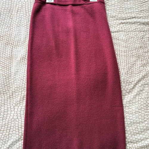 Jeanne Pierre Bordeaux Wool Pencil Skirt like new, sizes M/L