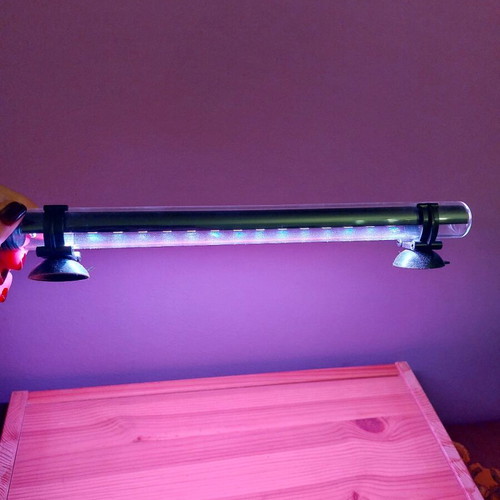 Aquarium light like new
