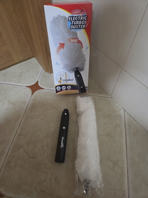 CleanRite Electric Turbo Duster new with 360° motorized microfiber head