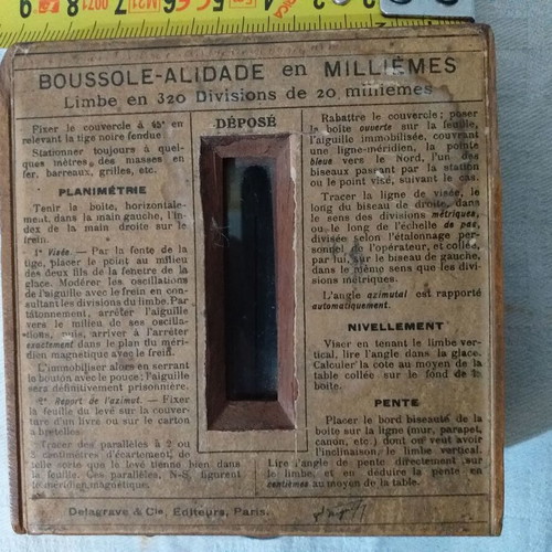 Collectible wooden topographic compass used Delagrave Paris