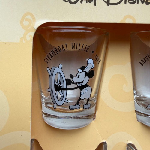 Walt Disney World шот чаши употребявани, комплект от 4 с Мики Маус
