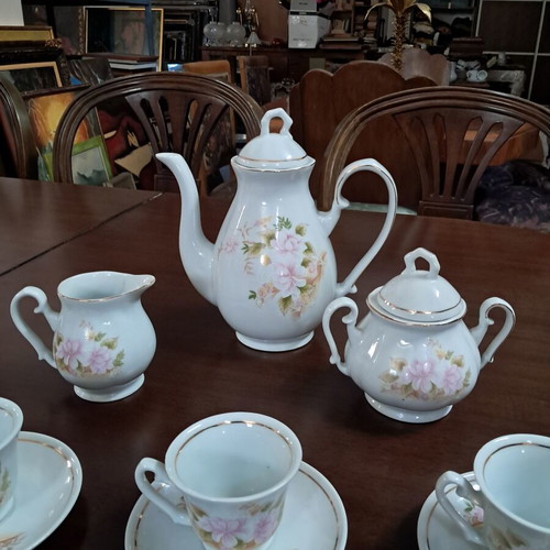 Coffee set 9 pieces like new