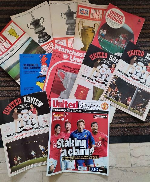  Manchester United 11 official programmes 1969-2007