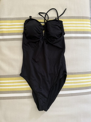 Calzedonia black one-piece swimsuit like new, size small