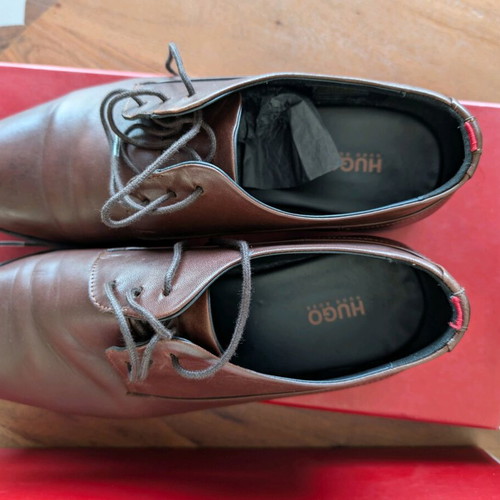 Hugo Boss formal men's leather shoes size 43 like new, brown