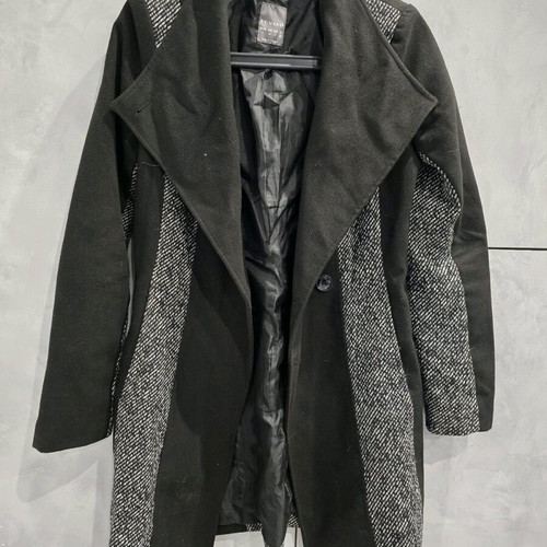Women's warm coat Primark small like new, black