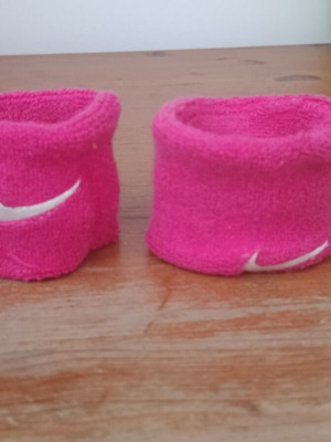 Nike wristbands like new, tennis