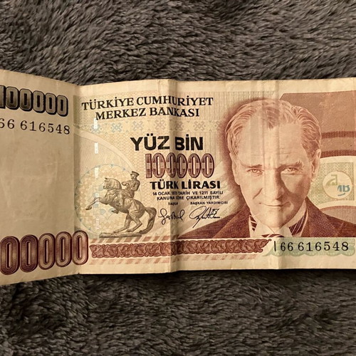 Collectible paper money used, pack of 5 from Egypt, Ukraine, Turkey